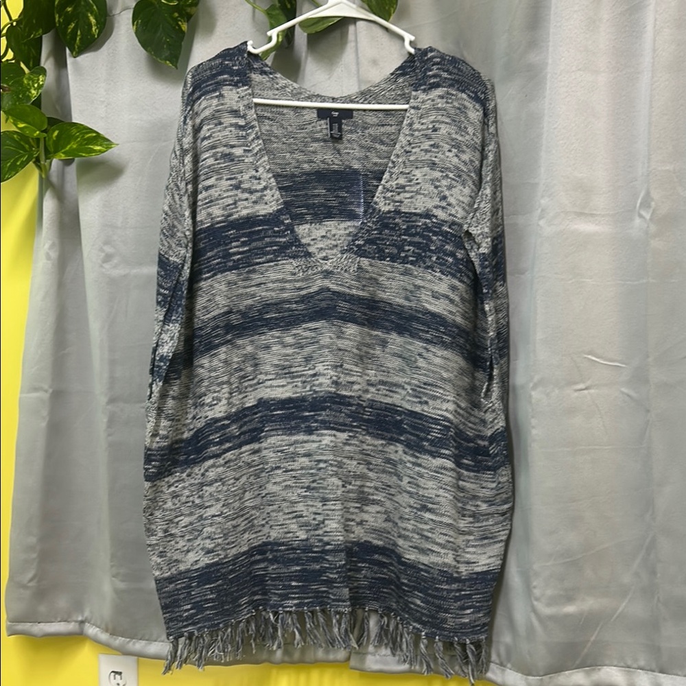 Women's Blue and Gray Sweater